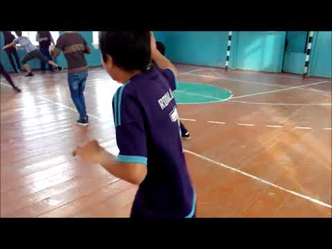 სახალისო თამაში ხელებით ფეხბურთი