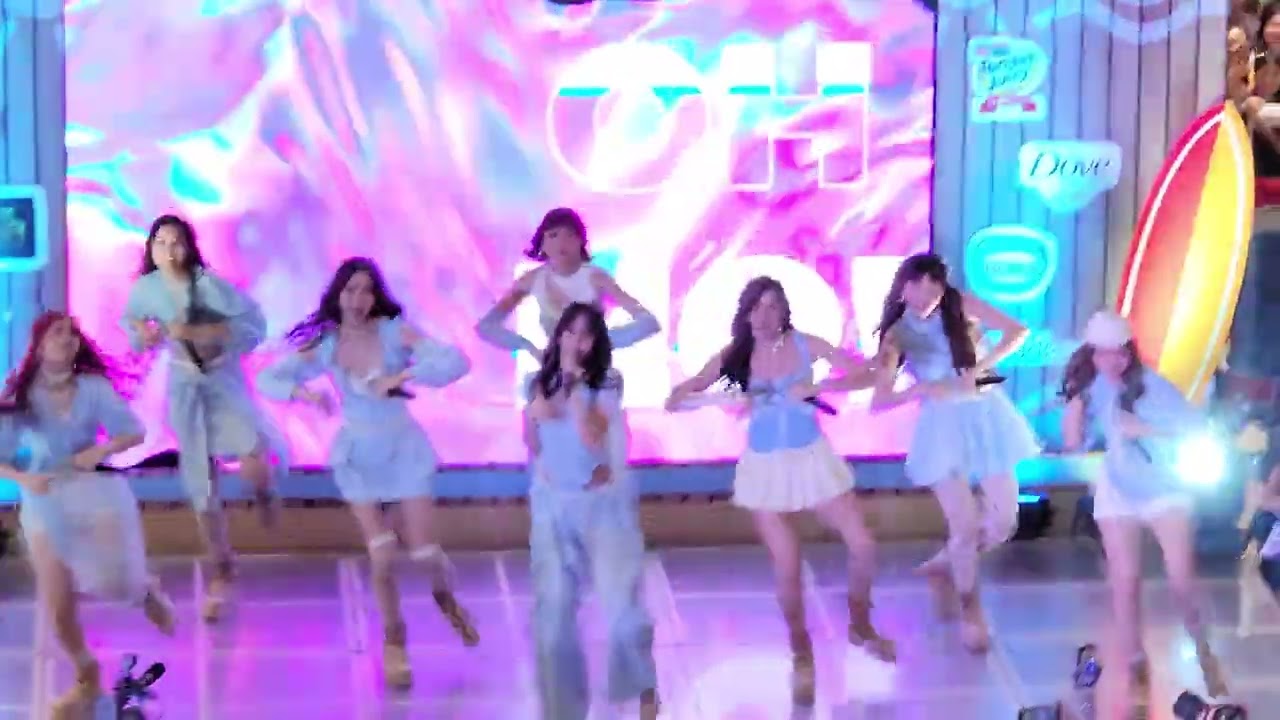 240420 BINI - Salamin, Salamin [Fancam] | Robinsons Antipolo Sun & Fun Fair