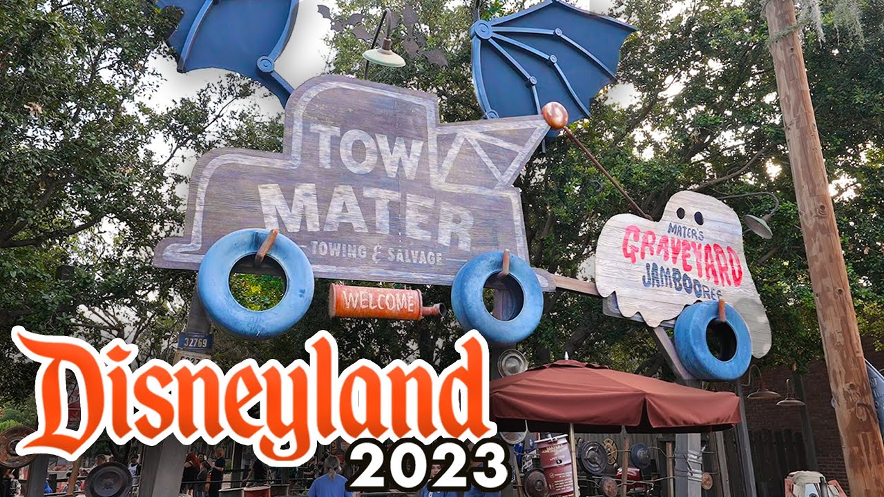 Mater's Graveyard JamBOOree - 2023 - Disney California Adventure Halloween Ride [4K POV]