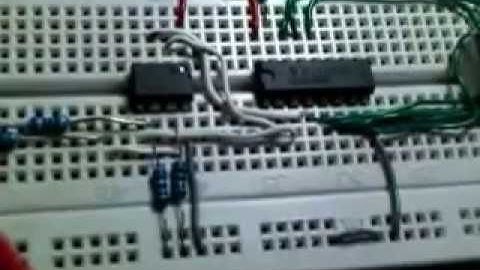 Universal Logic Probe with PIC12F683