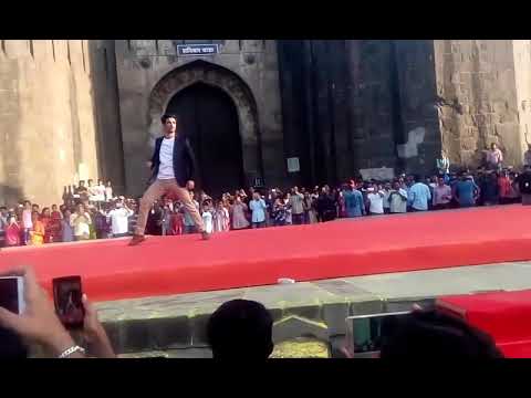 SSR and kriti dance on ik vaari aa song|Raabta promotion |शनिवार वाड़ा |
