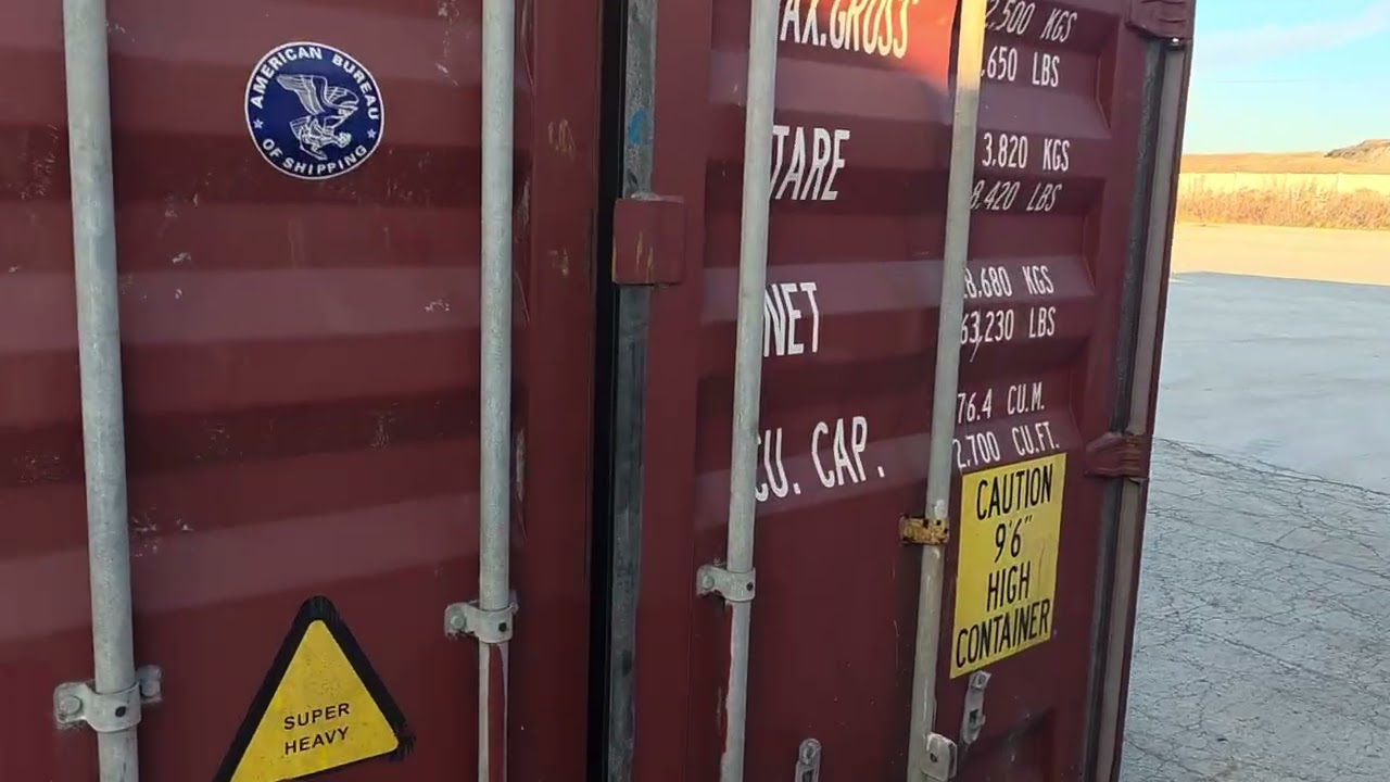 A walk around of our 40ft high cube cargo worthy containers 