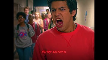 School Fight Was Crazy💀