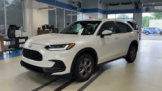 2026 Honda HR-V LX | Platinum White Pearl with Gray Interior
