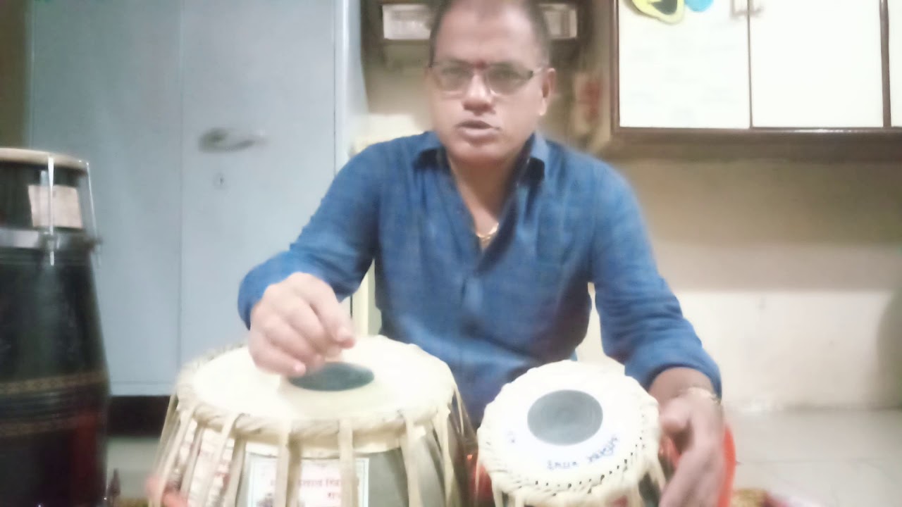 तबला आणि ढोलकीवर अलगद वाजणारे बोल/बोल आहेत एका मजा घ्या