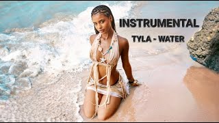 Video voorbeeld van "Tyla - Water (Official Instrumental)"