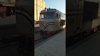 القطار الروسي المكيف بجرار الهنشل خط القاهرة. مطروح  .مرور محطة العامرية