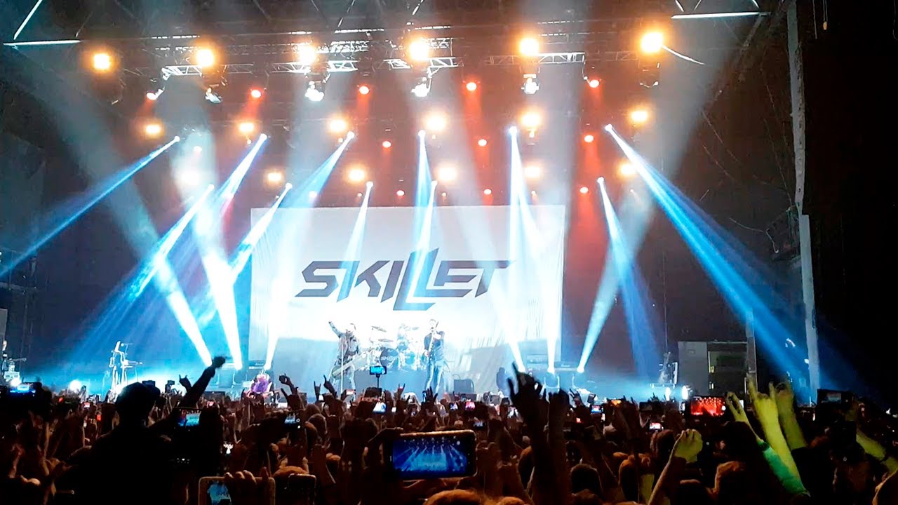 SKILLET - WHISPERS IN THE DARK, LIVE MOSCOW 2019