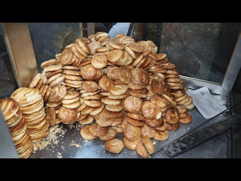 how-to-make-a-bakarkhani-in-bengali-style-||-bakar-khani-recipe||-bangladeshi-street-food