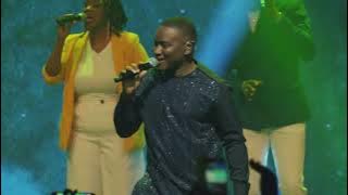 FAVORISE | Derek-Jones ( LIVE à Contemplation Paris 2022🇫🇷)