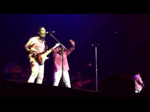 Boyz II Men performing "Rock Hits" and "Diamond Eyes" in Hawaii!