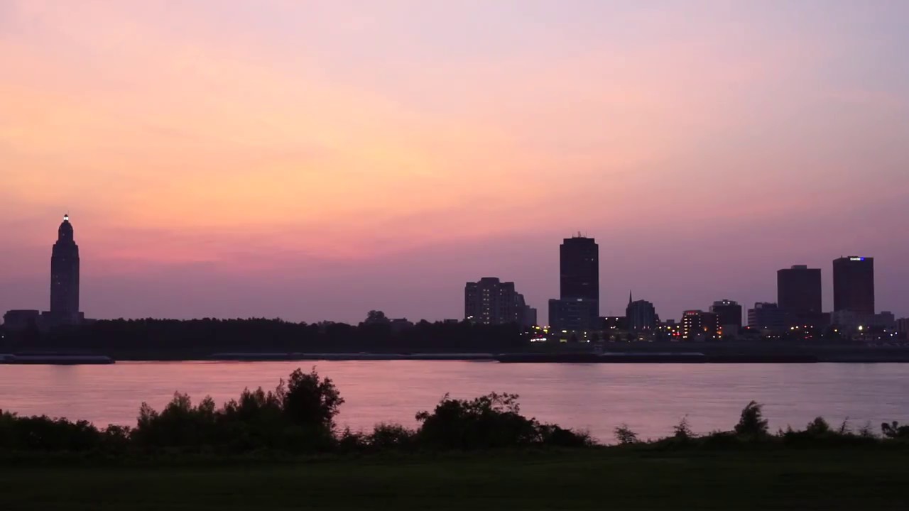 Sunrise over Baton Rouge from Port Allen - YouTube