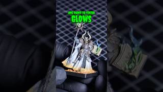 Fluorescent paint 🤝 flames #miniaturepainter #warhammercommunity