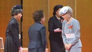 富山と千葉の女性が受章 ナイチンゲール記章授与式