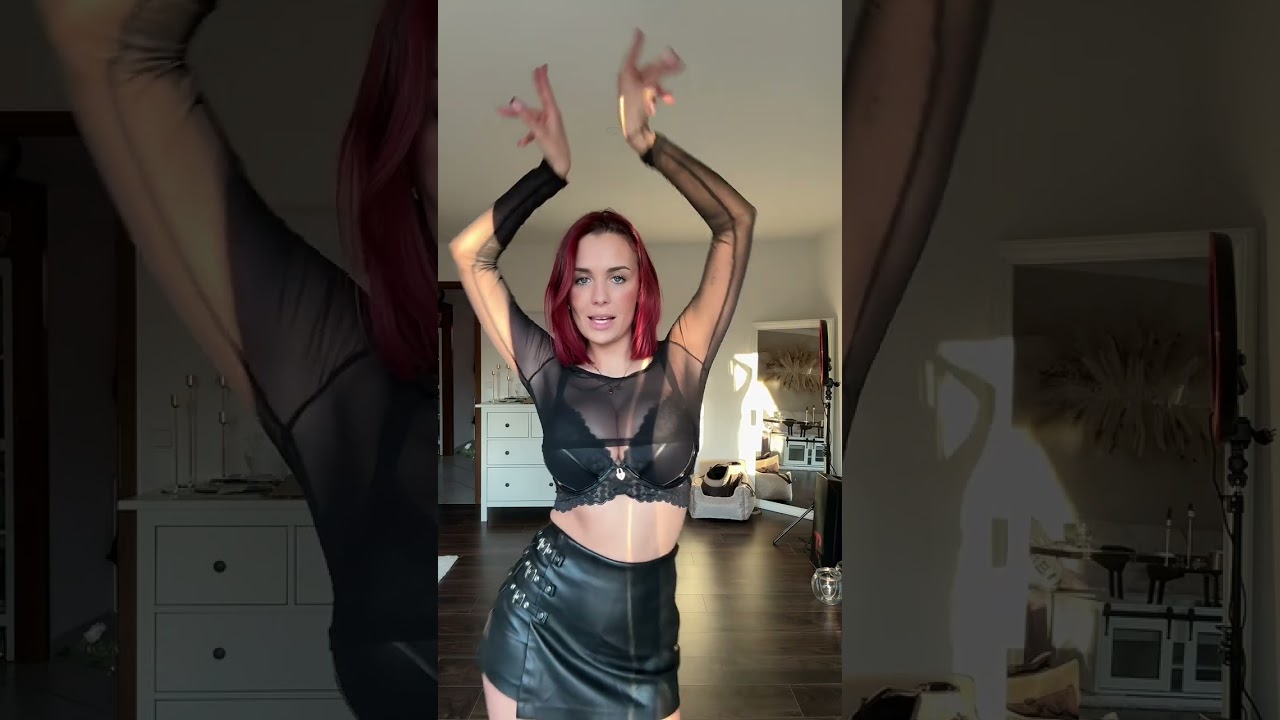 #fy #yourgirl #RaveBabe #FYP #Viral #BaddieTok