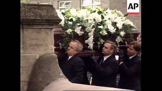 UK: TV PRESENTER JILL DANDO FUNERAL (2)