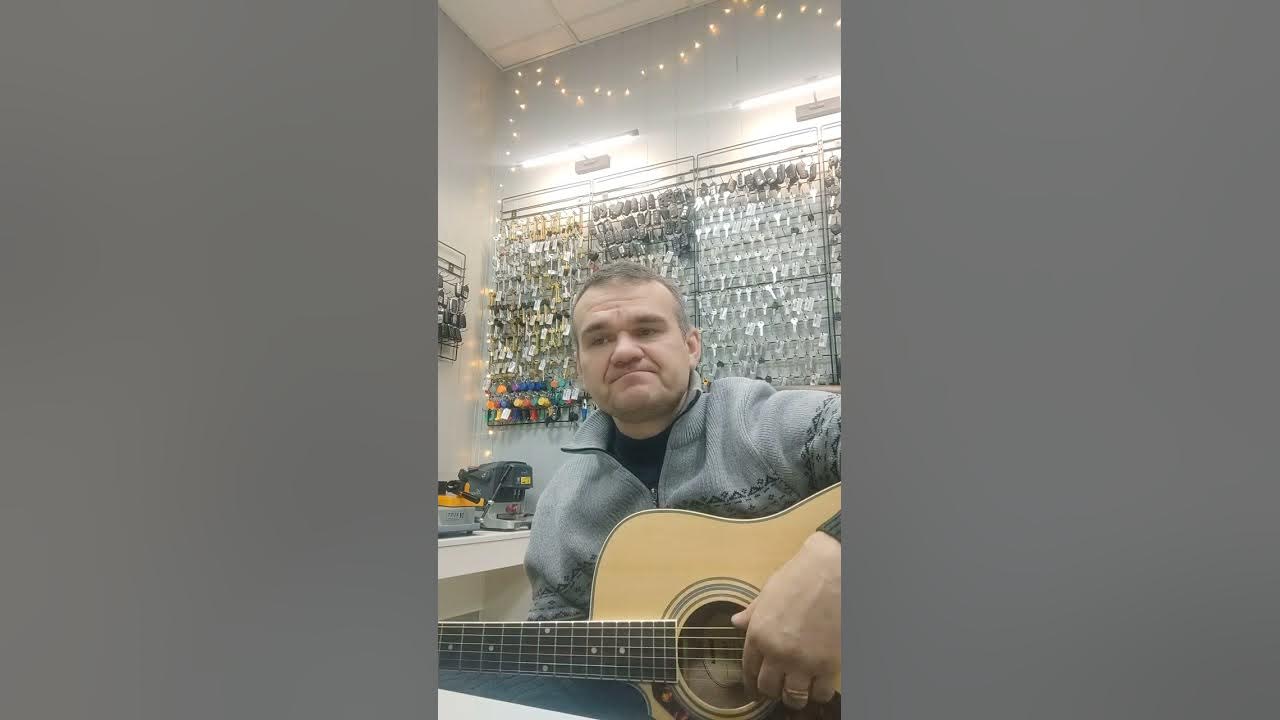 легкие на гитаре для начинающих. расположение нот на грифе гитары 6 струн. аккорды для гитары. гитара с каких песен начинать. мелодия по струнам на гитаре 6 струн.