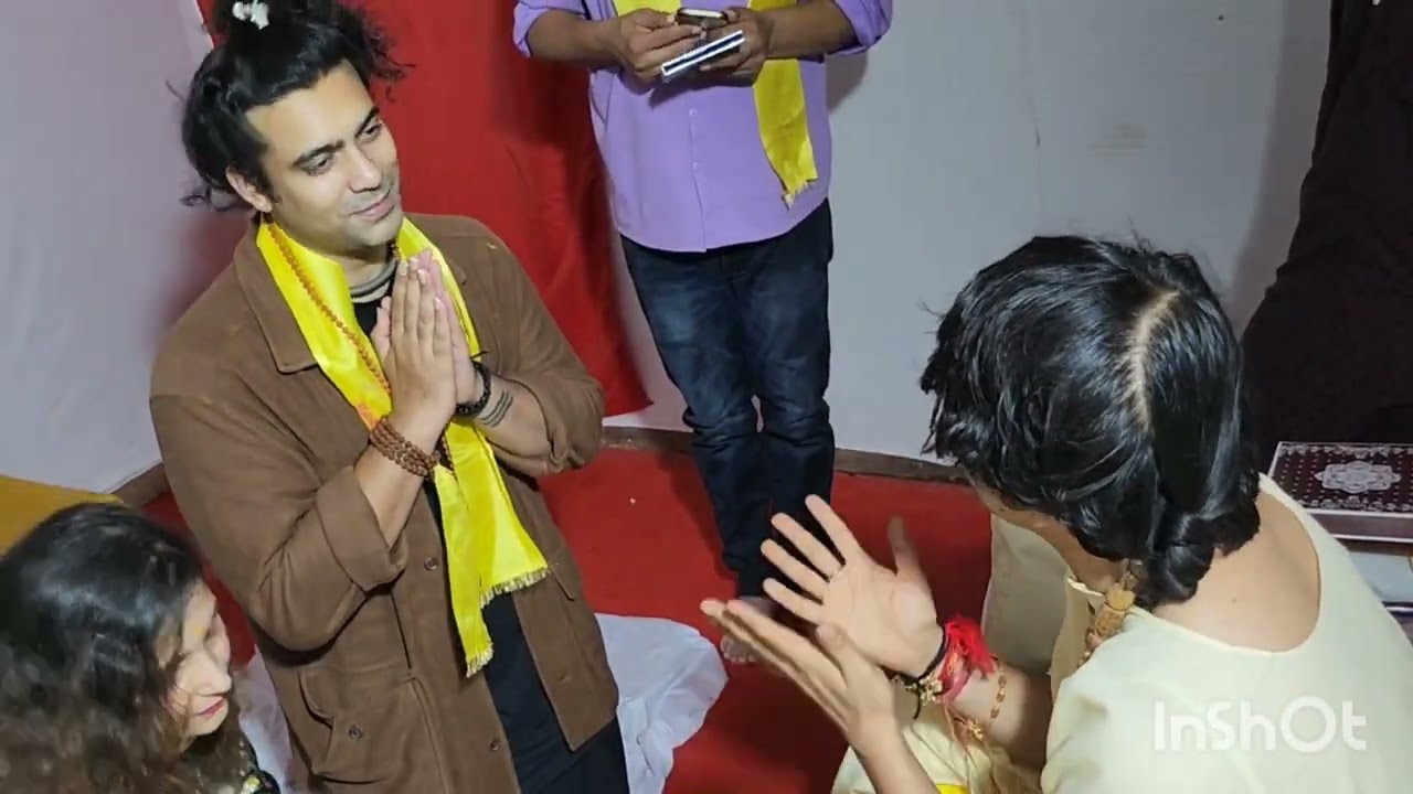 Jubin nautiyal पहुँचे बागेश्वर धाम गाया भजन गुरुदेव हुए ख़ुश 🤔🤔#बागेश्वर_धाम_सरकार