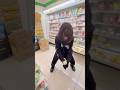 コンビニで腰振るバカ女さんww #shorts #歌舞伎町 #トー横 #地雷女 #コンカフェ #コスプレ #迷惑動画 #炎上