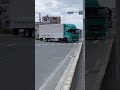 軽自動車の為に大型トラックドライバーさん右折しにくそうやなあ💦
