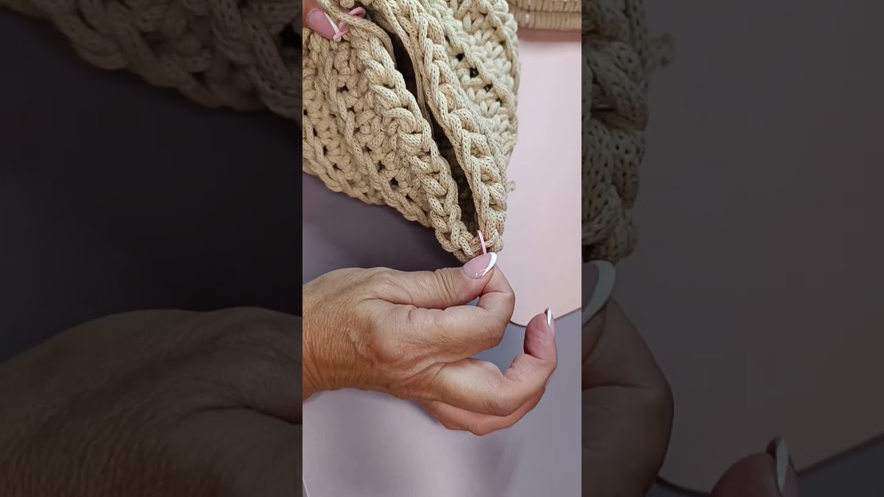 Borsa forma conchiglia con clutch 