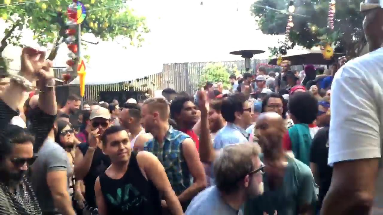 "Set Me Free" Robin Simmons @ Daytime Realness 5.15.2016