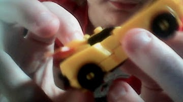 Transformers robots in Disguise crash combiners Bee-side