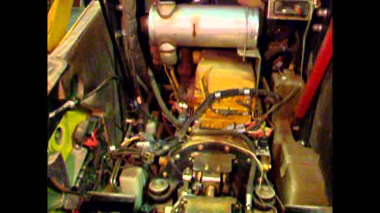 John Deere Skid Steer >> Deere 320 Oil Leak - YouTube John Deere Skid Steer >> Deere 320 Oil Leak - YouTube
