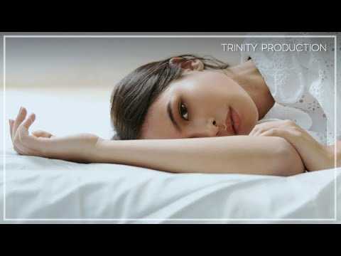 Maudy Ayunda - Aku Sedang Mencintaimu ( Piano Version ) | Official Video Lirik