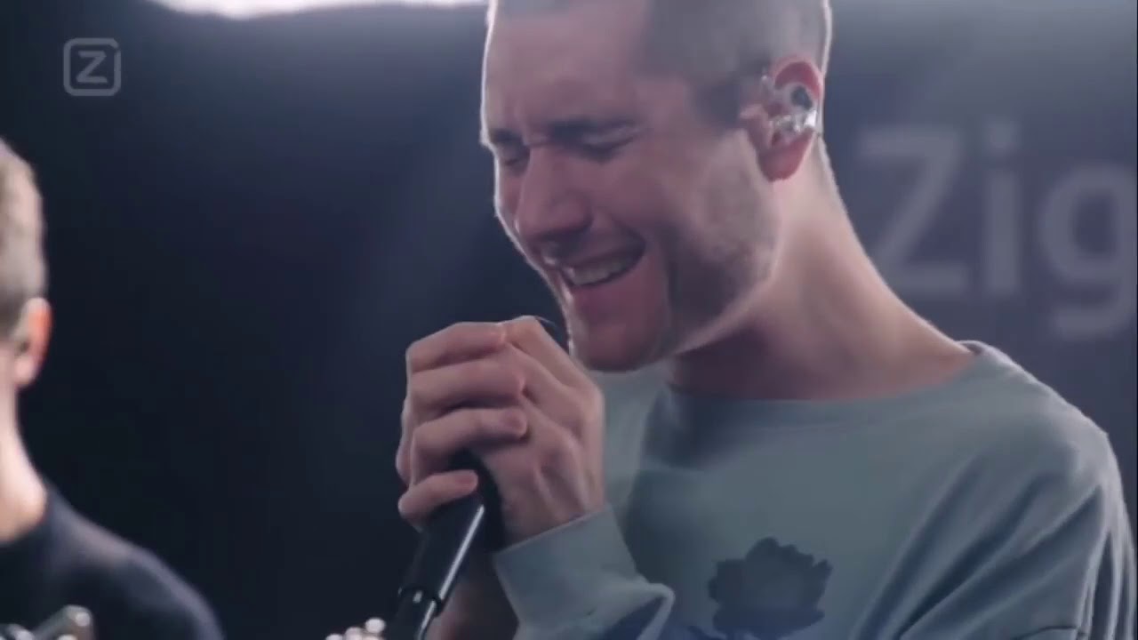 Bastille   Live  Ziggo Dome Backstage Session