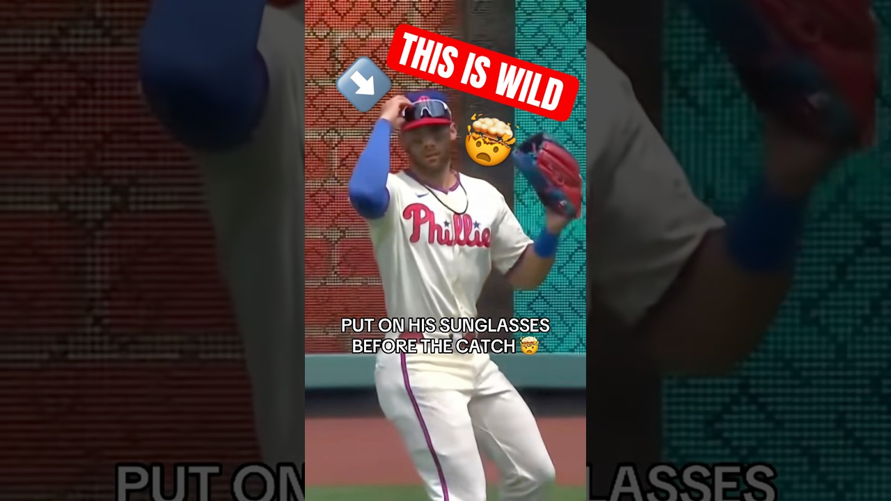 HE STILL MADE THE CATCH 😮‍