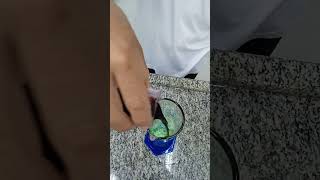 reação pasta de elefante - Peróxido de hidrogênio + Iodeto de potássio