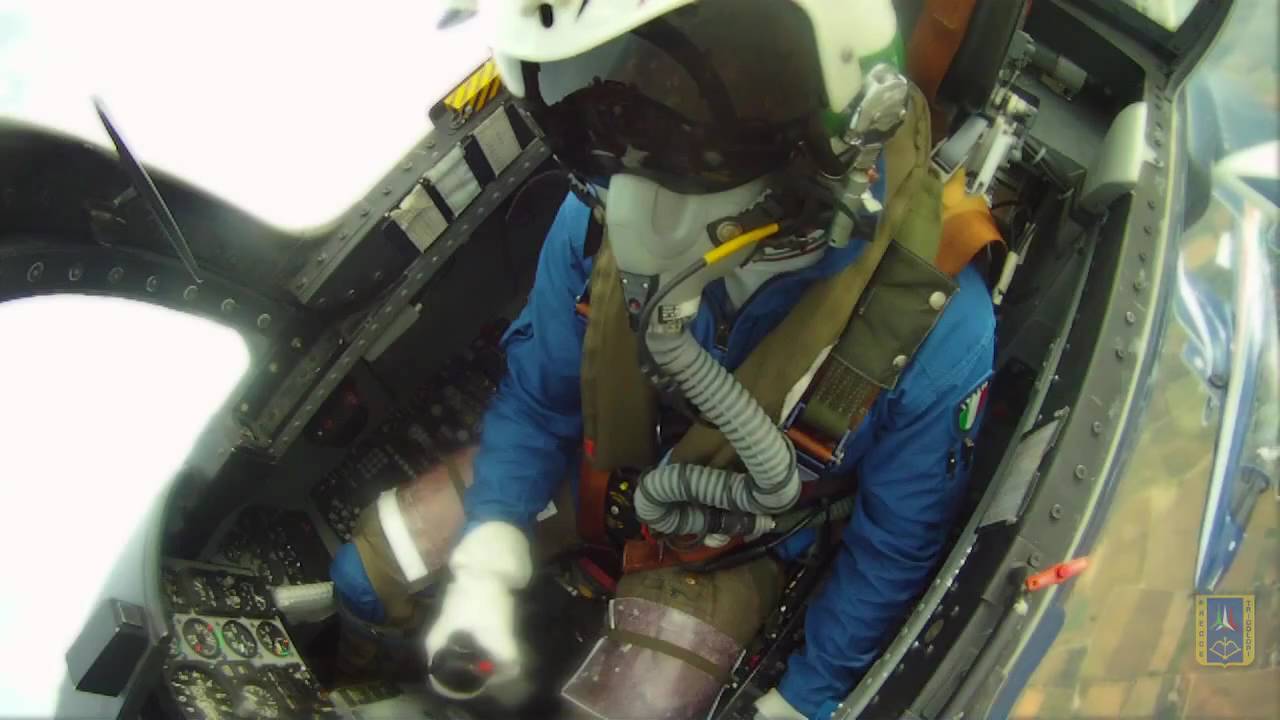 FRECCE TRICOLORI 2010 50° Anniversario Trailer Aeronautica Militare - 50th Anniversary Trailer