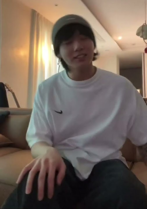 Jungkook Cracking ASMR | 230604 Weverse Live