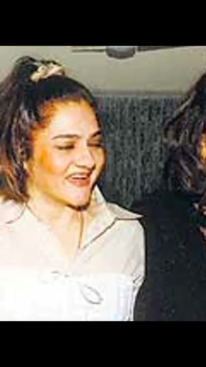 reena roy with family lovely daughter😍 best photo...💃👩‍❤️‍👩#shorts #youtube_shorts # reenaroy