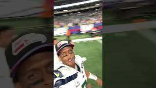 12 Man was in New York! 12 Man was in New York!
