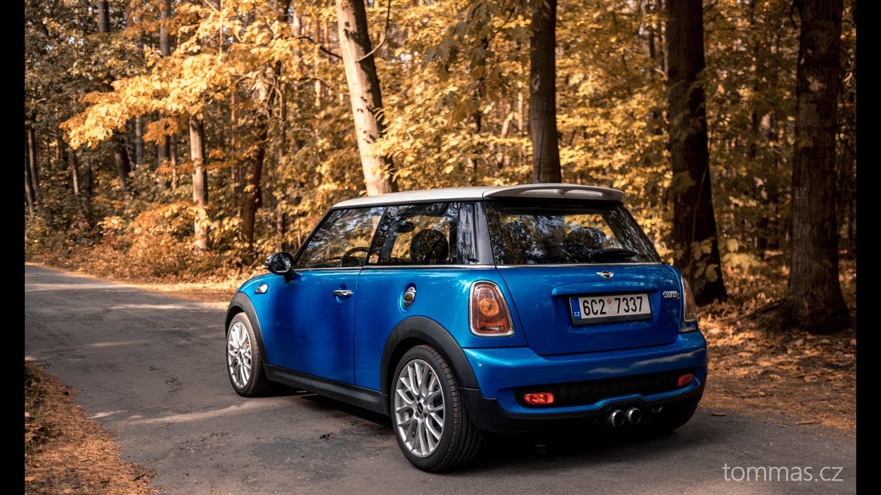 MINI Cooper S R56 exhaust sound (stock) - YouTube