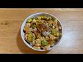 鶏むねアボカド丼を食うだけ...