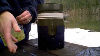 Mrs. Wawhiker Uses the Swedish Army Mess Kit