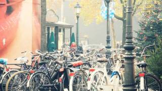 SIX MEETS AMSTERDAM
