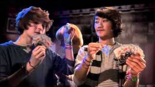 Battle Bands - Collect, Stretch, and DESTROY!