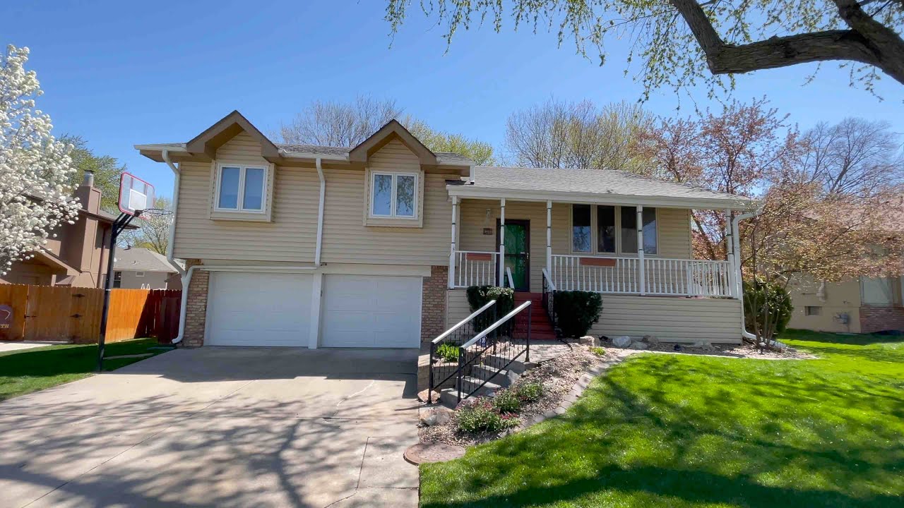 309 Overland Trail Papillion, NE 68046 Walkthough KC Bethel