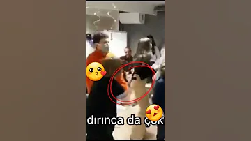 Hərkəs Leya çağana Yapışdı Diyo Amma çağan Resmən Yapıştı Kıza Bırakmıyo Leyçağ 