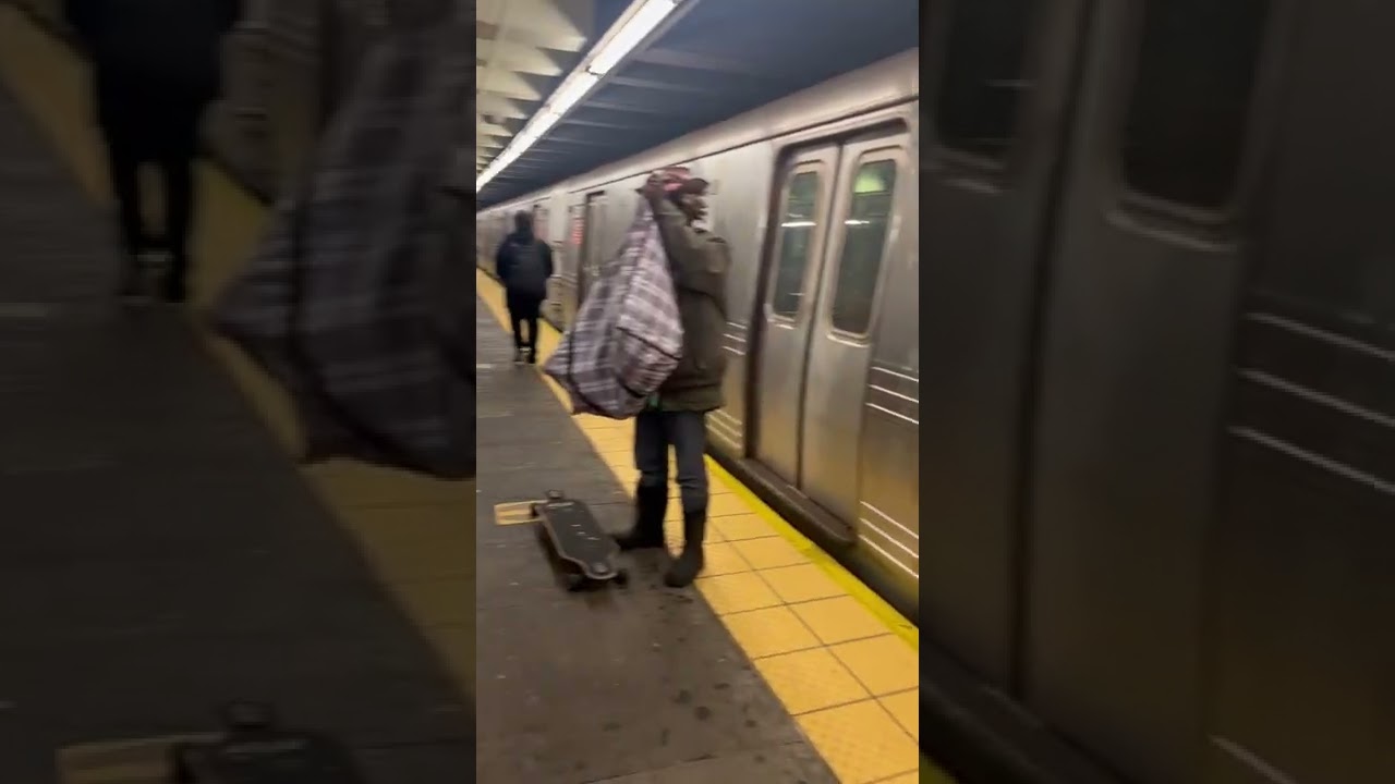 Train “A” Stop because have Mechanical Problems at Euclid ave