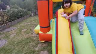 Playgroud English and Sign post kids Slide from Android APP mother 1 cast Copy me