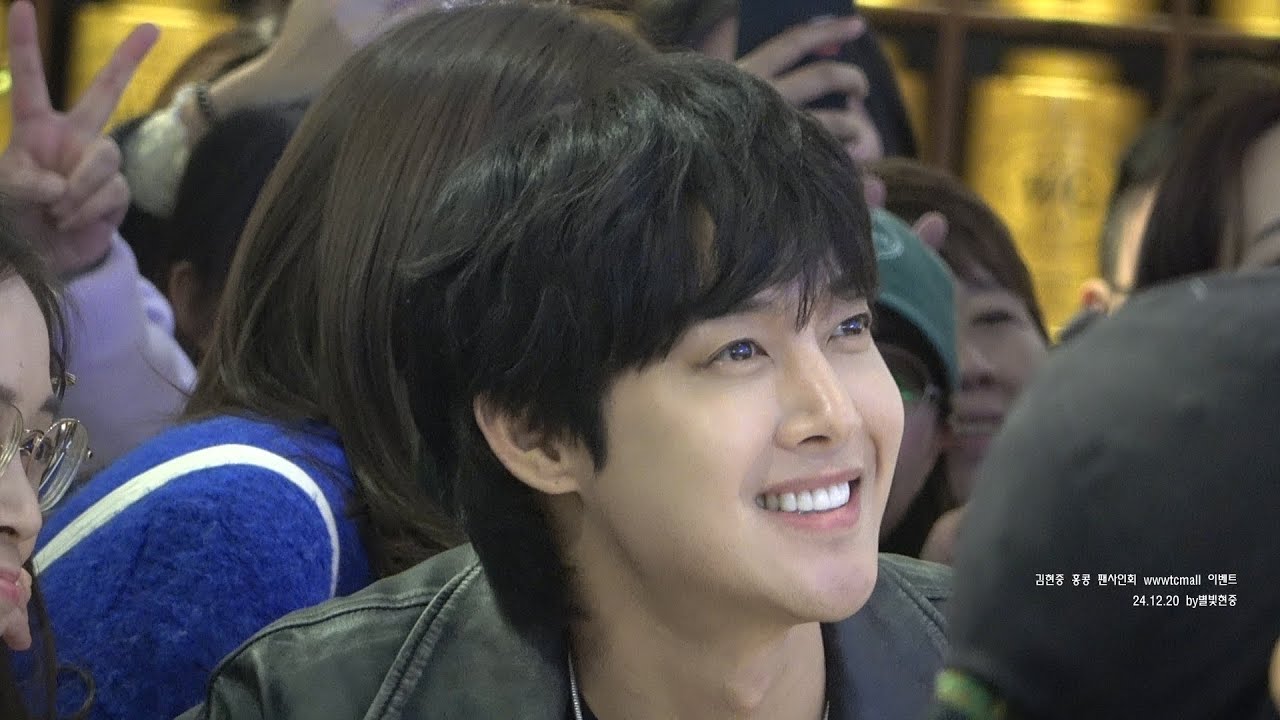 [24/12/20] 김현중 홍콩 팬사인회 wwwtcmall 이벤트