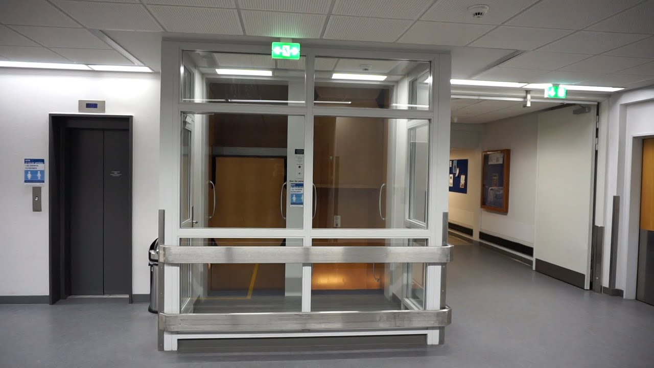 1974 Siemens paternoster serving 11 floors @ Vejle Sygehus (Hospital), Vejle, Denmark