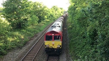 DB Cargo 66097 passes Slack Lane Hawarden with the Margam to Dee Marsh Jct Steels 28-05-20 #dbcargo