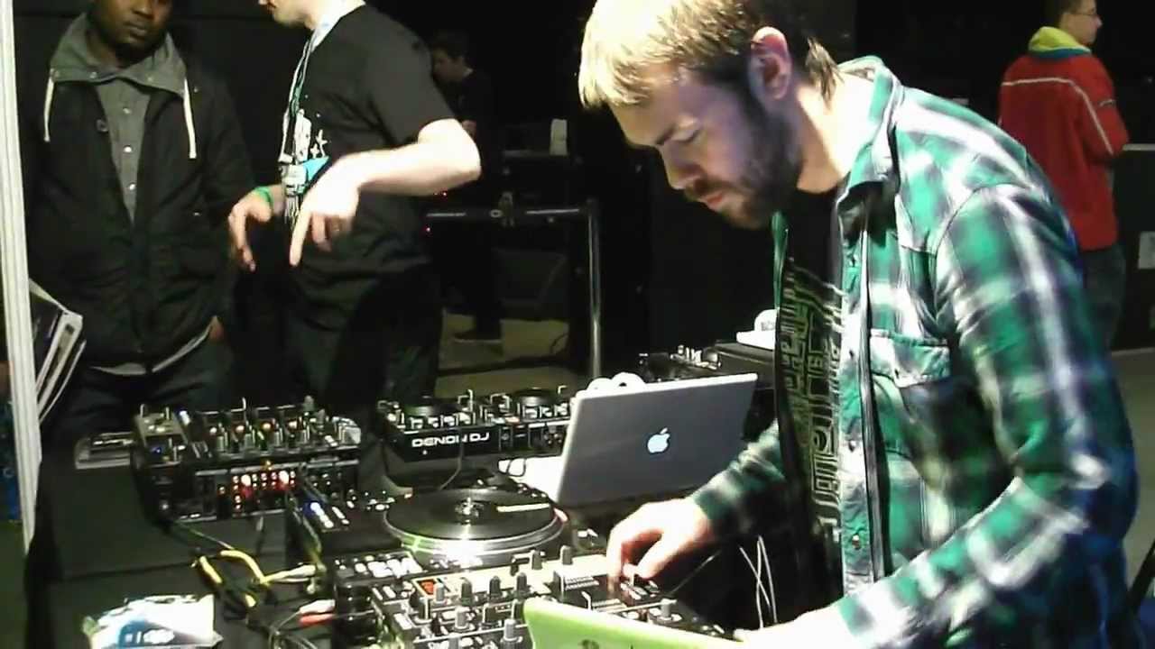 DJ Switch on the Denon DJ SC3900's at Soundcity