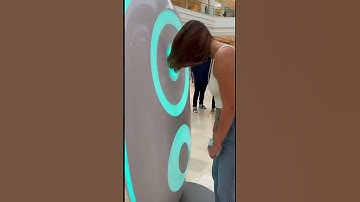 Dubai’s Newest AI Barber Pod Will Shock You 😲AI Haircut Machine 3.0 ✂️ Dubai’s Future Is Here! BLUE